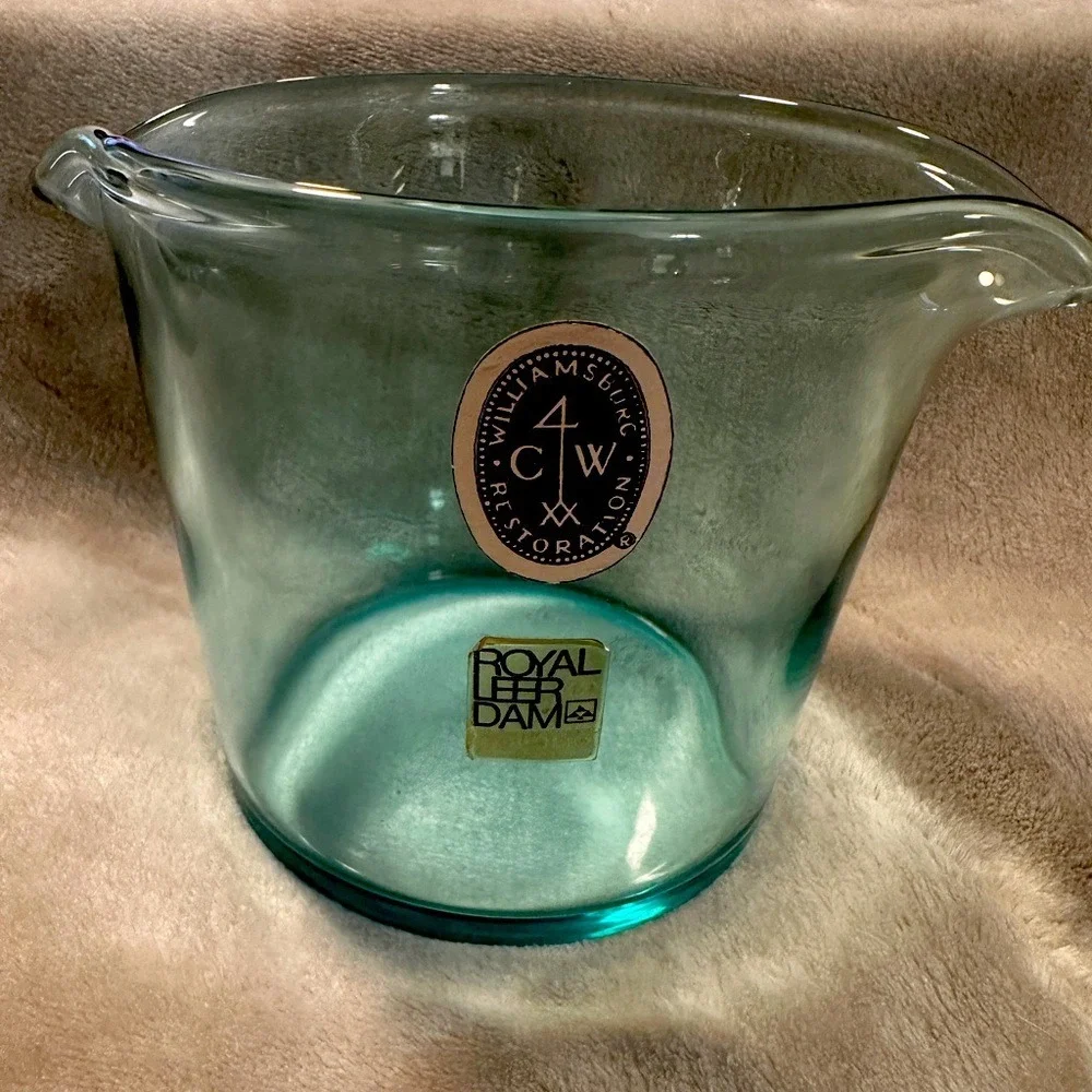 Vintage Royal Leerdam Williamsburg Restoration Aqua Glass Wine Rinser Handblown